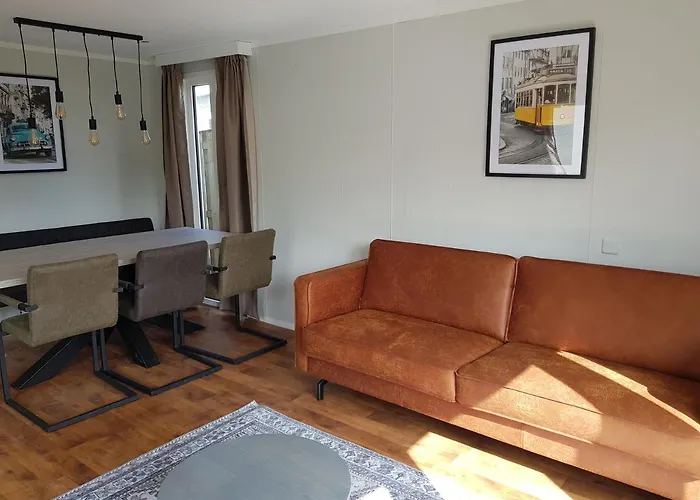 Chalet De Bijsselse Enk, Goudsbloem *